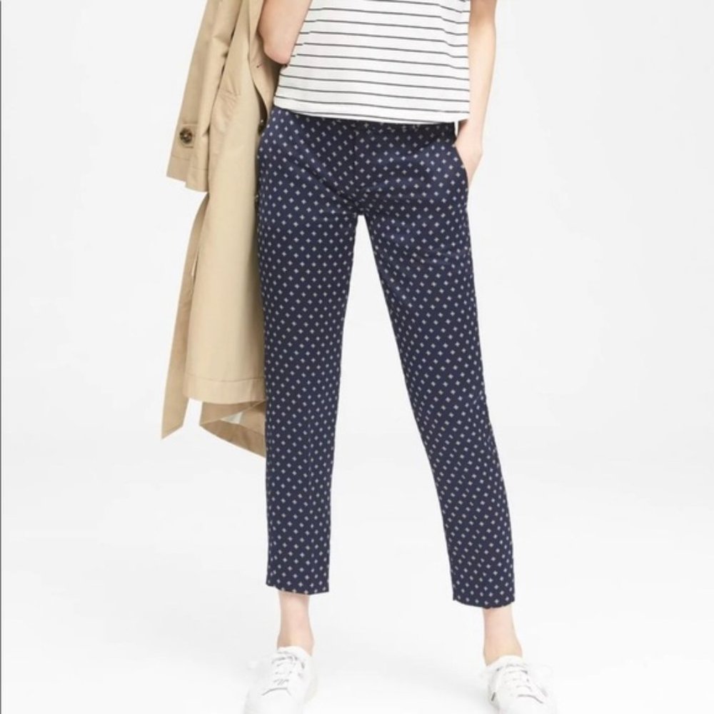 **SOLD** Banana Republic Avery Navy Polka Dots Pants 00P 24